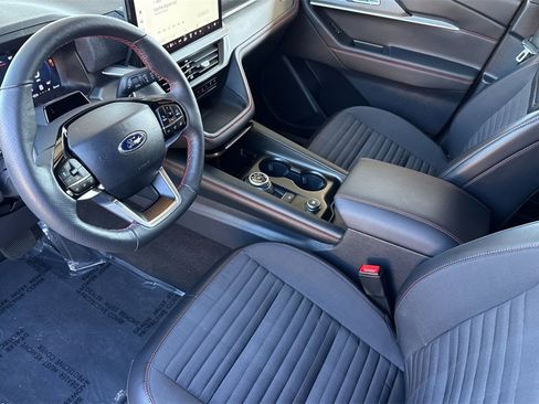 Used 2025 Ford Explorer ST-Line image 4