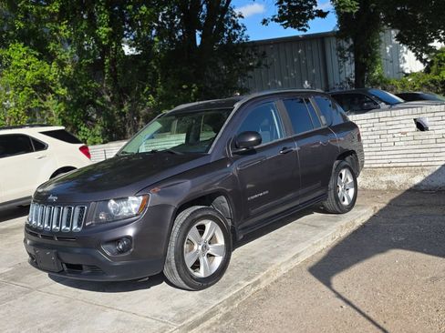 Used 2015 Jeep Compass Sport w/ Power Value Group AWD/4WD image 3