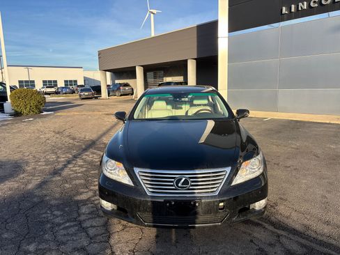 Used 2012 Lexus LS 460 AWD image 2