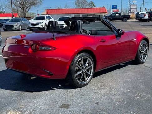 Used 2022 MAZDA MX-5 Miata Grand Touring w/ Weather Package image 5