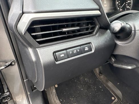 Used 2019 Nissan Altima 2.5 S FWD image 15