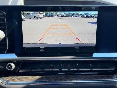 Used 2024 Chevrolet Silverado 1500 LT w/ Z71 Off-Road Package image 20