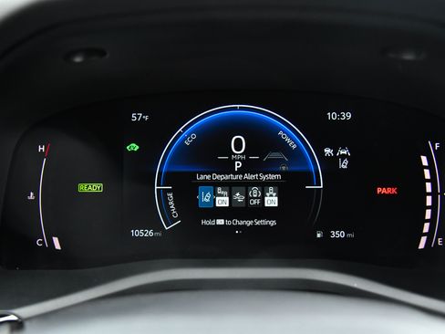 Used 2025 Toyota Camry SE image 33