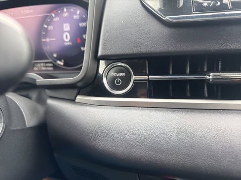 Used 2023 Mitsubishi Outlander SE image 22