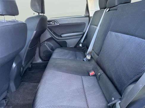 Used 2018 Subaru Forester 2.5i Premium image 9