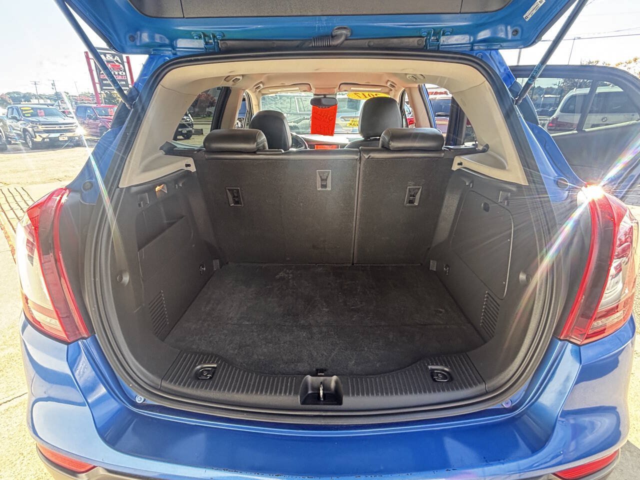 Used 2017 Buick Encore Essence FWD image 12