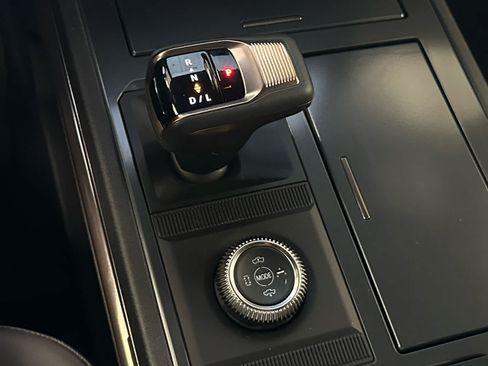 Used 2025 GMC Hummer EV 3X AWD/4WD image 29