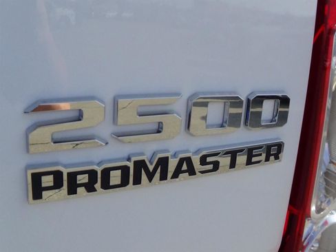 Used 2025 RAM ProMaster 2500 w/ Safety Group FWD image 10