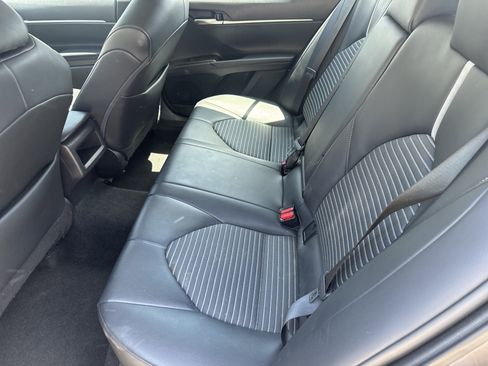 Used 2023 Toyota Camry SE FWD image 6