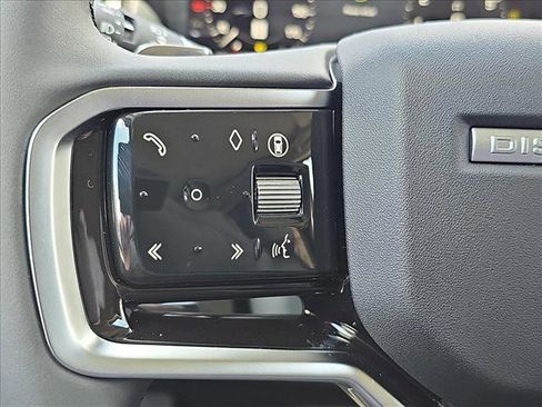 New 2025 Land Rover Discovery Sport S image 19