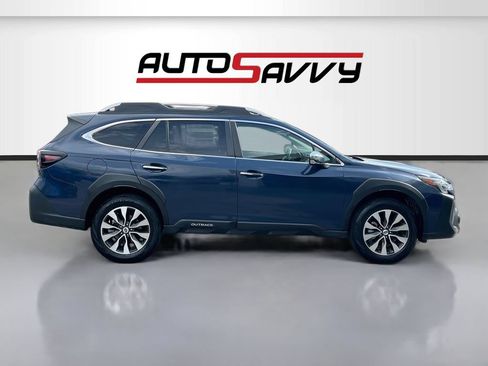Used 2025 Subaru Outback Touring XT AWD/4WD image 8