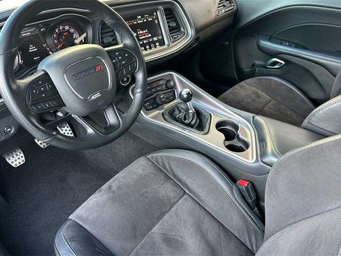 Used 2022 Dodge Challenger R/T w/ Plus Package image 13