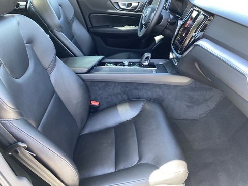 Used 2024 Volvo S60 B5 Core AWD/4WD image 11