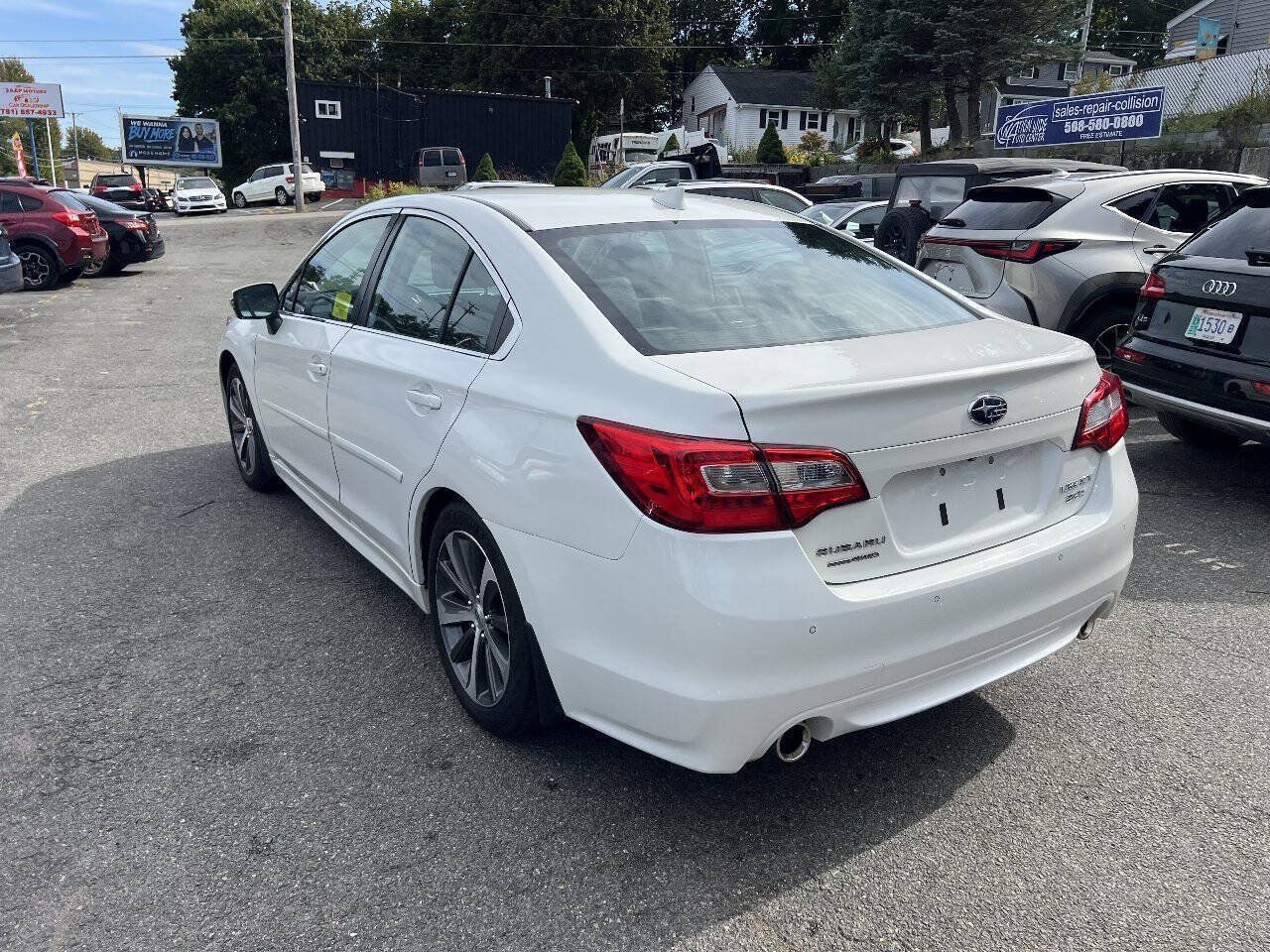 Used 2017 Subaru Legacy 3.6R Limited AWD/4WD image 10