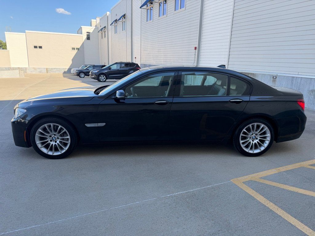 Used 2014 BMW 750Li xDrive AWD/4WD image 6