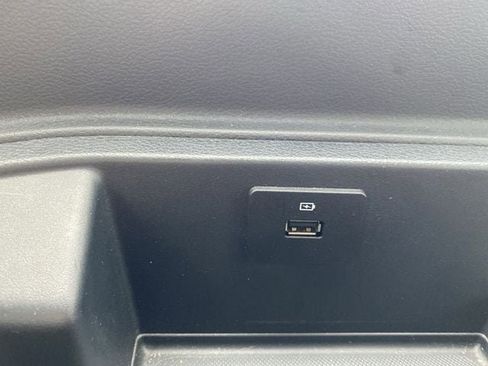 Used 2024 Ford Expedition Limited image 27