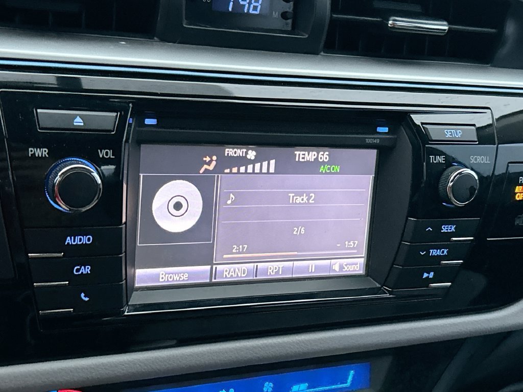 Used 2014 Toyota Corolla LE FWD image 21