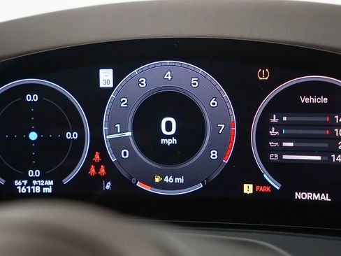 Certified 2024 Porsche Panamera 4 image 27