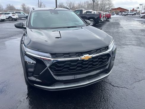 New 2026 Chevrolet Trax LT image 8