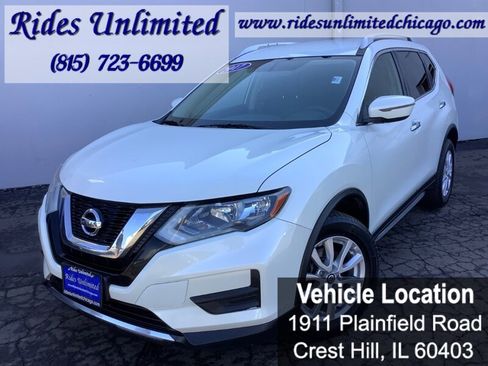 Used 2017 Nissan Rogue SV image 1