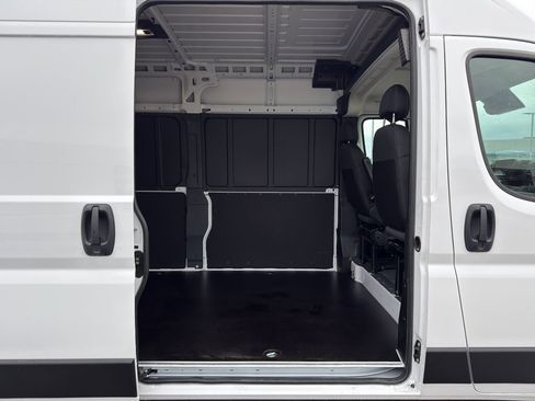New 2026 RAM ProMaster 3500 w/ Convenience Group image 25