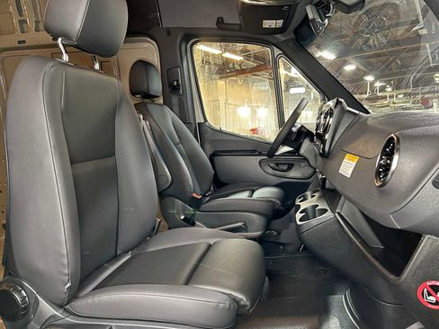 New 2026 Mercedes-Benz Sprinter 2500 image 11