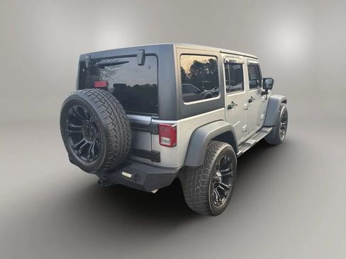 Used 2013 Jeep Wrangler Unlimited Sport AWD/4WD image 3