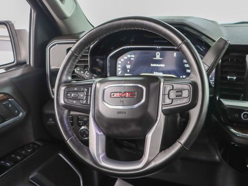 Used 2024 GMC Sierra 1500 SLE image 13