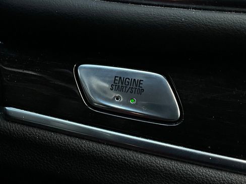 Used 2019 Buick Enclave Avenir w/ Avenir Technology Package image 33