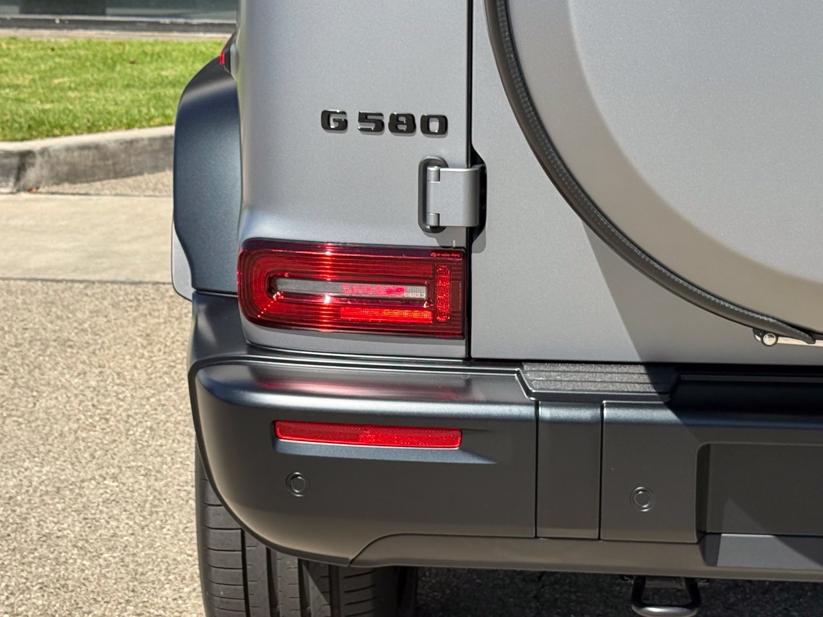 New 2027 Mercedes-Benz G 580 e image 9
