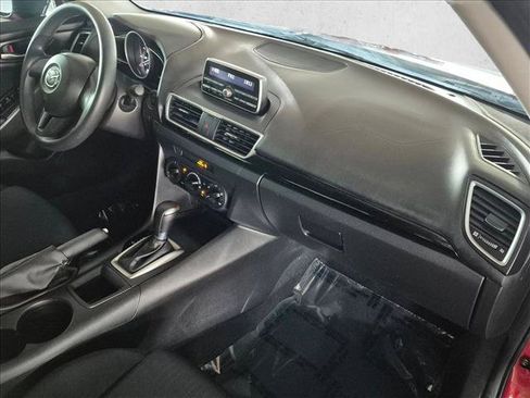 Used 2015 MAZDA MAZDA3 i SV FWD image 19