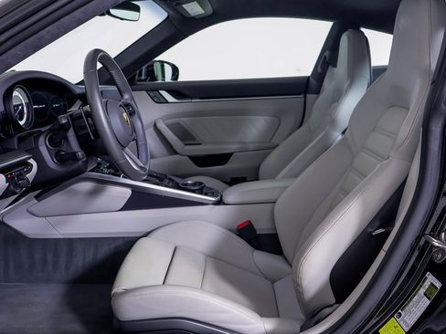 Certified 2021 Porsche 911 Turbo S image 5