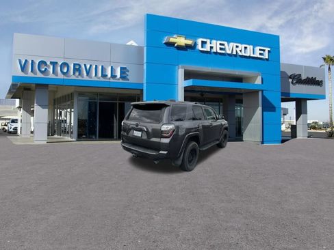 Used 2022 Toyota 4Runner SR5 Premium w/ Moonroof Package AWD/4WD image 6
