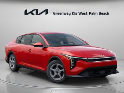 New 2025 Kia K4 LXS