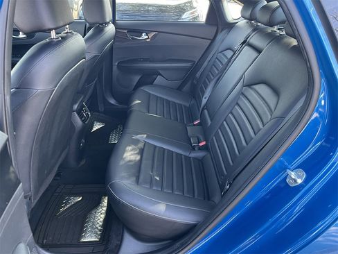 Used 2023 Kia Forte GT-Line w/ GT-Line Premium Package image 27