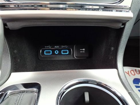 Used 2019 Jeep Grand Cherokee Laredo w/ Security & Convenience Group image 22