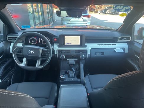 Used 2024 Toyota Tacoma TRD Off-Road image 16