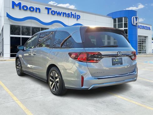 New 2026 Honda Odyssey EX-L image 3