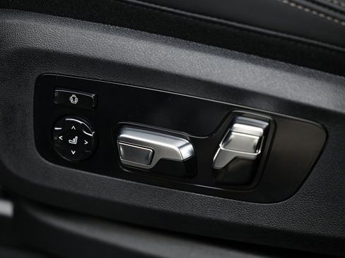 New 2026 BMW X5 xDrive40i w/ Climate Comfort Package image 23