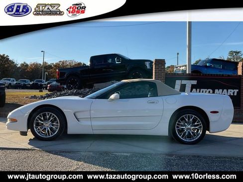 Used 2002 Chevrolet Corvette Convertible w/ Preferred Equipment Group2 RWD image 4