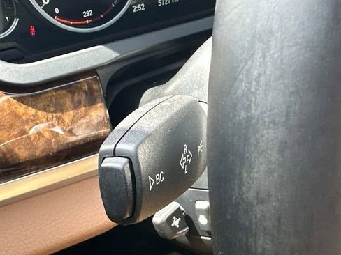 Used 2015 BMW 740Li xDrive image 25