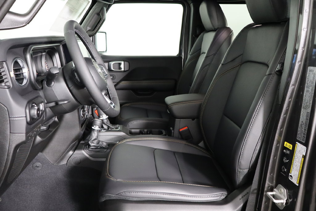 New 2027 Jeep Wrangler Unlimited Sahara AWD/4WD image 14