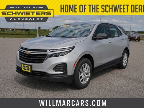 Used 2022 Chevrolet Equinox LS AWD/4WD image 1