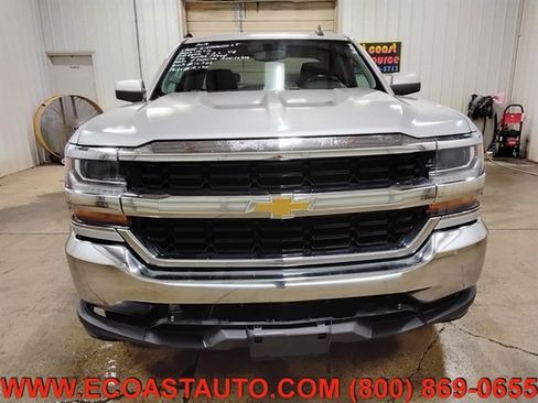 Used 2017 Chevrolet Silverado 1500 LT w/ Trailering Package image 7