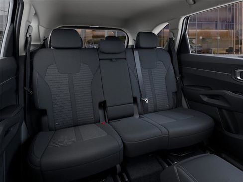 New 2025 Kia Sorento LX FWD image 16