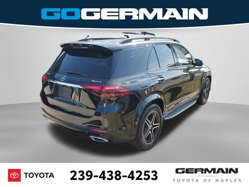 Used 2025 Mercedes-Benz GLE 450 4MATIC w/ AMG Line Exterior image 9