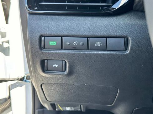 New 2025 Nissan Sentra SV w/ All-Weather Package image 25