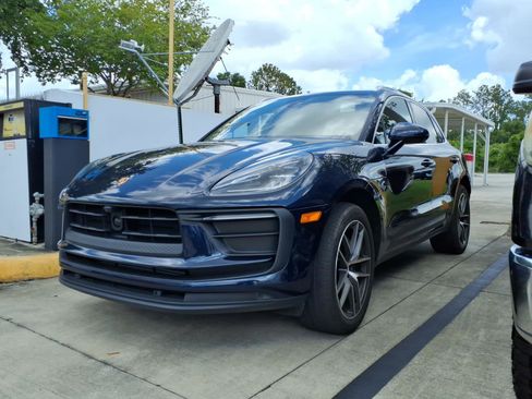 Used 2023 Porsche Macan Turbo AWD/4WD image 1
