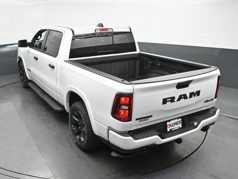New 2026 RAM 1500 Big Horn AWD/4WD image 37