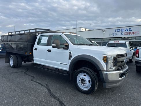 Used 2019 Ford F550 4x4 Crew Cab Super Duty w/ Power Equipment Group image 6